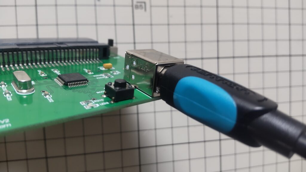 USBとV3ダンパーの接続画像