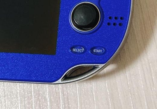 PSVita1100のスタート、セレクトボタンの楕円形の形状